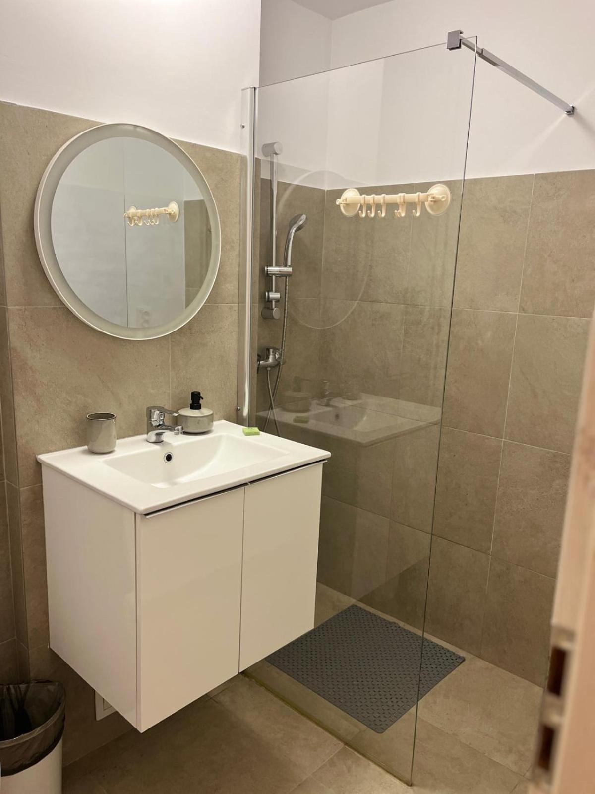 Apartament De Lux Craiova Exterior photo